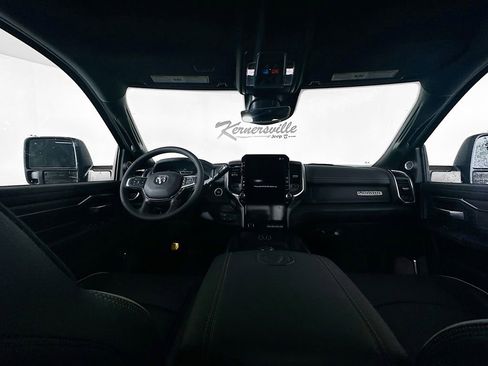 New 2025 RAM 2500 Laramie image 9