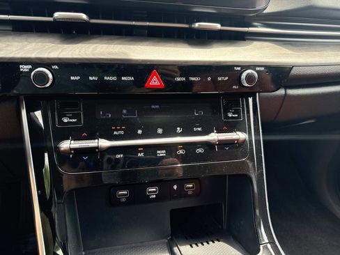 Used 2024 Kia Carnival SX FWD image 25