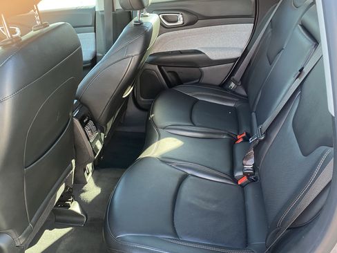 Used 2022 Jeep Compass Latitude image 22