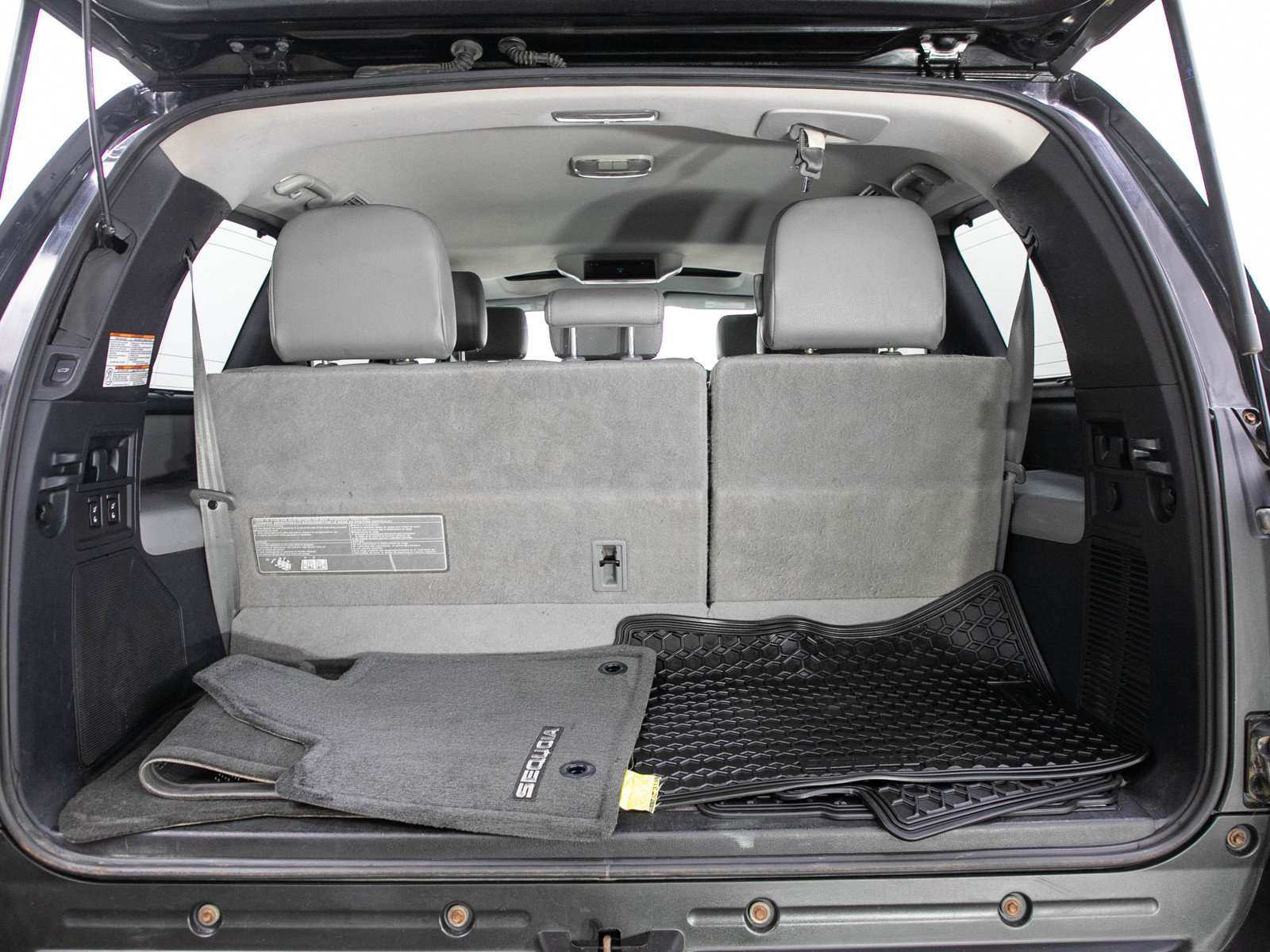 Used 2016 Toyota Sequoia Platinum AWD/4WD image 9