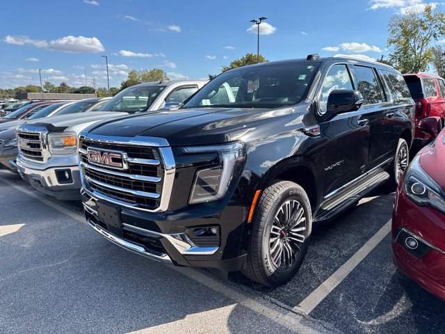 Used 2025 GMC Yukon XL Elevation w/ Technology Package AWD/4WD image 2