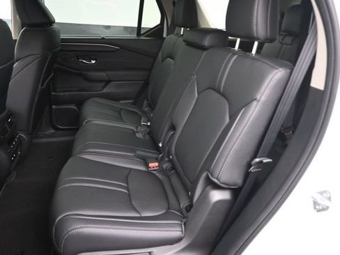 New 2026 Honda Pilot Touring image 10