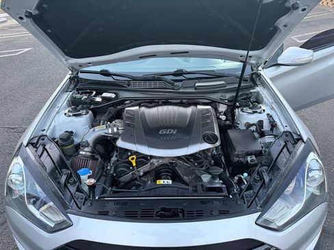Used 2014 Hyundai Genesis 3.8 image 27