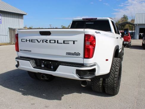 Used 2024 Chevrolet Silverado 3500 High Country w/ High Country Premium Package image 10