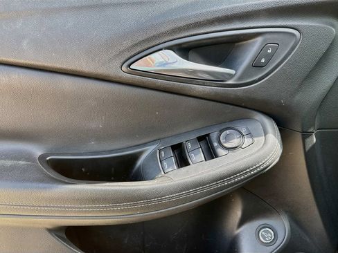 Used 2021 Buick Encore GX Select w/ Sport Touring Package FWD image 8