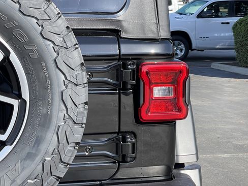 New 2026 Jeep Wrangler Unlimited Rubicon image 13