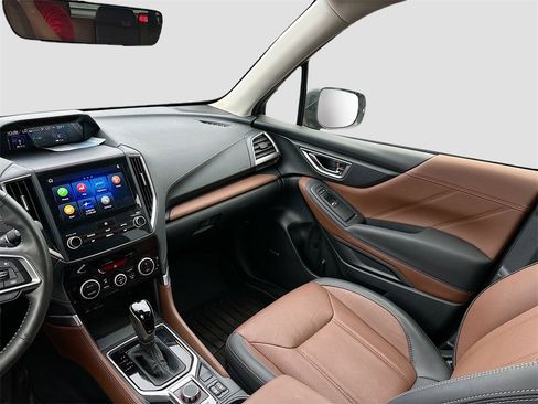 Used 2024 Subaru Forester Touring image 25