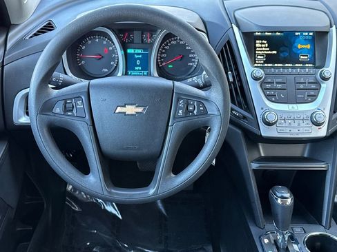 Used 2016 Chevrolet Equinox LS image 16