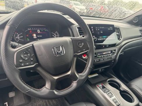 Used 2023 Honda Passport TrailSport image 14