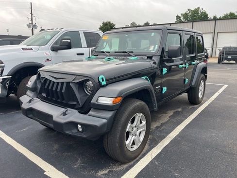 Used 2022 Jeep Wrangler Unlimited Sport AWD/4WD image 2