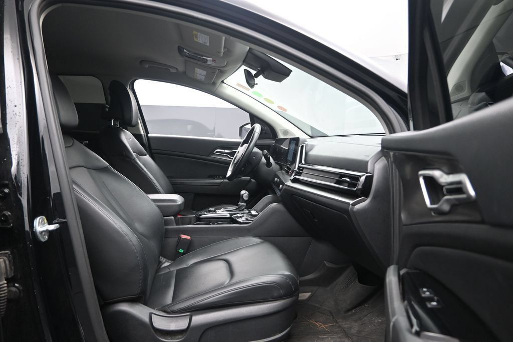 Used 2023 Kia Sportage EX FWD image 27