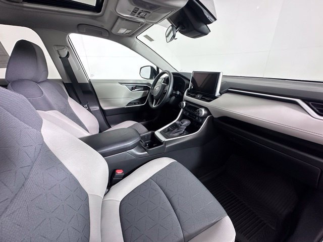 Used 2023 Toyota RAV4 XLE w/ Convenience Package AWD/4WD image 29