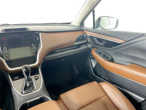 Used 2020 Subaru Outback Touring w/ Popular Package #2 image 25