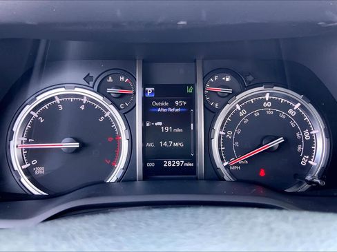 Used 2023 Toyota 4Runner TRD Off-Road Premium w/ Off Road Premium Plus Package AWD/4WD image 25