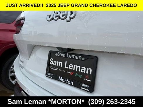 New 2025 Jeep Grand Cherokee L Laredo w/ Luxury Tech Group I image 10