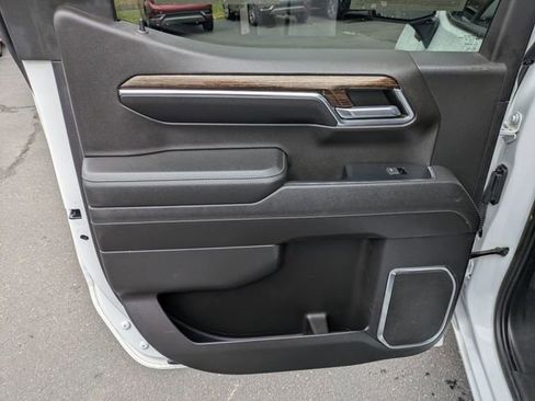 Used 2023 GMC Sierra 1500 Elevation image 28
