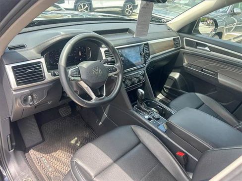 Used 2022 Volkswagen Atlas SE w/ Panoramic Sunroof Package AWD/4WD image 9