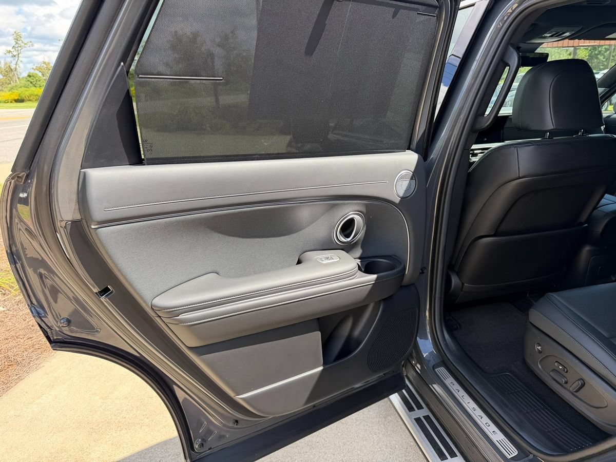Used 2026 Hyundai Palisade Calligraphy AWD/4WD image 11