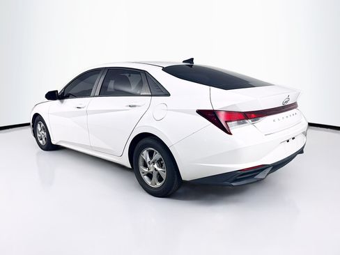 Used 2022 Hyundai Elantra SE FWD image 28