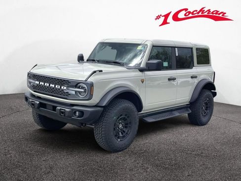 New 2026 Ford Bronco Badlands image 11