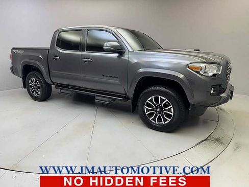 Used 2021 Toyota Tacoma TRD Sport w/ Technology Package AWD/4WD image 7