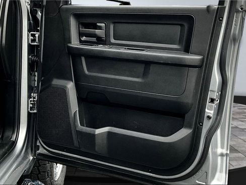 Certified 2024 RAM 2500 Tradesman w/ Chrome Appearance Group image 25