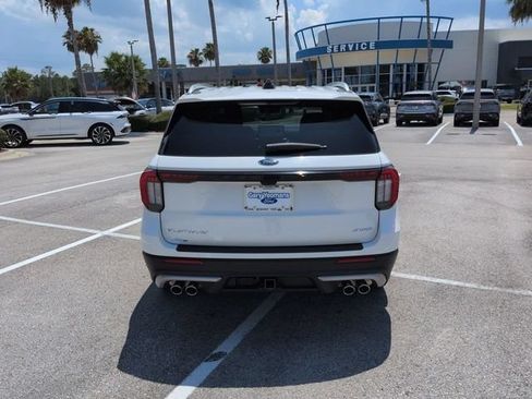 Certified 2025 Ford Explorer Platinum w/ Ultimate Package AWD/4WD image 5