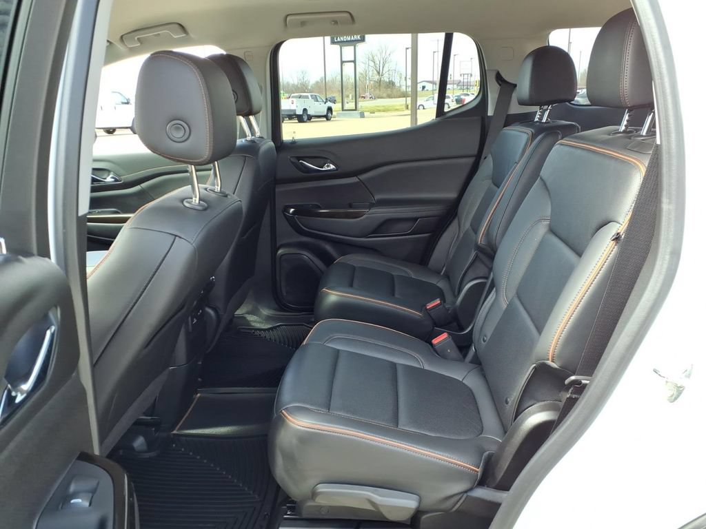 Used 2023 GMC Acadia AT4 AWD/4WD image 17