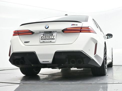 Used 2025 BMW M5 w/ Carbon Package AWD/4WD image 55