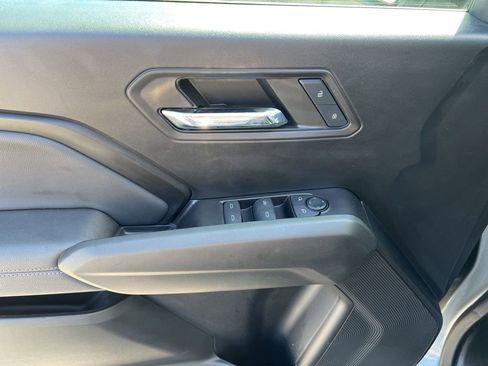 Used 2024 Chevrolet Colorado LT w/ LT Convenience Package image 7