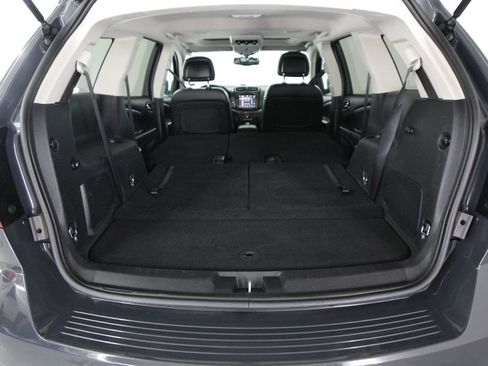 Used 2018 Dodge Journey Crossroad w/ Nav & Sun Group AWD/4WD image 34