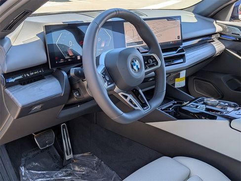 New 2026 BMW 530i 530i w/ M Sport Package image 10