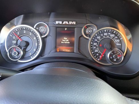 Certified 2025 RAM 1500 Big Horn image 16