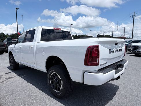 Used 2026 RAM 2500 Laramie AWD/4WD image 7