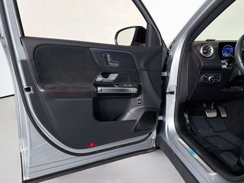 Certified 2024 Mercedes-Benz EQB 300 4MATIC image 22