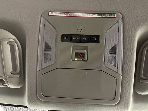 Used 2020 Toyota RAV4 XLE image 29