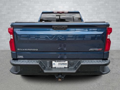 Used 2022 Chevrolet Silverado 1500 ZR2 w/ Technology Package image 6
