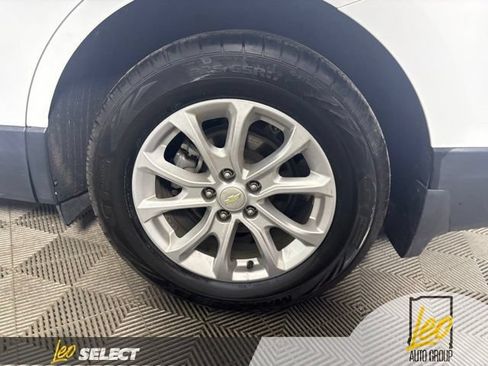 Used 2018 Chevrolet Equinox LT FWD image 23