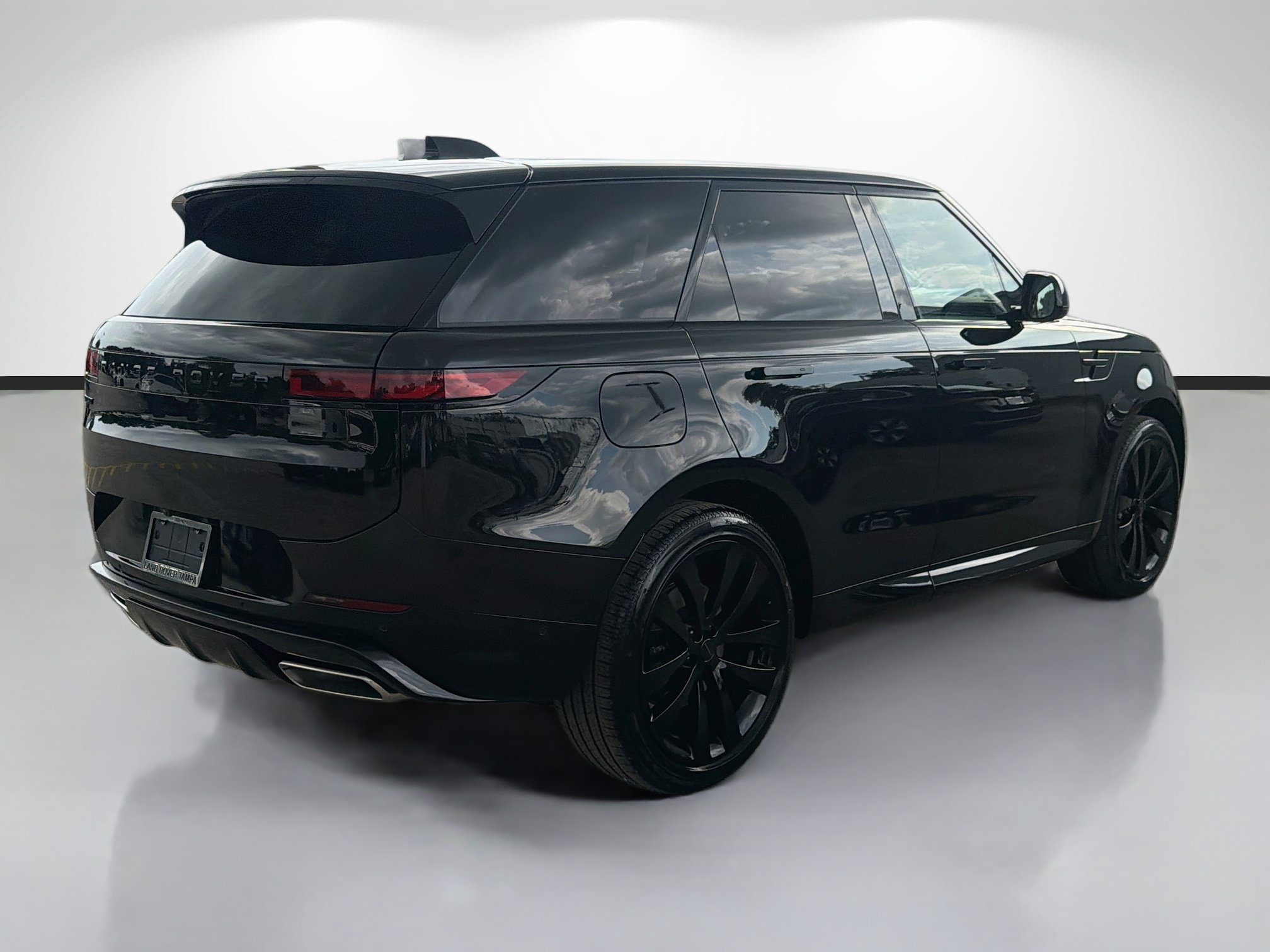 New 2027 Land Rover Range Rover Sport Dynamic SE AWD/4WD image 5