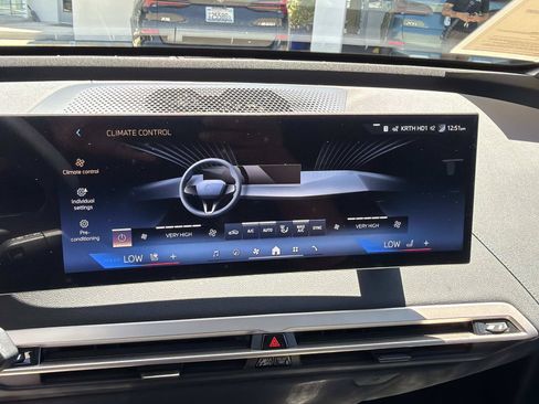 Certified 2025 BMW iX xDrive50 AWD/4WD image 18