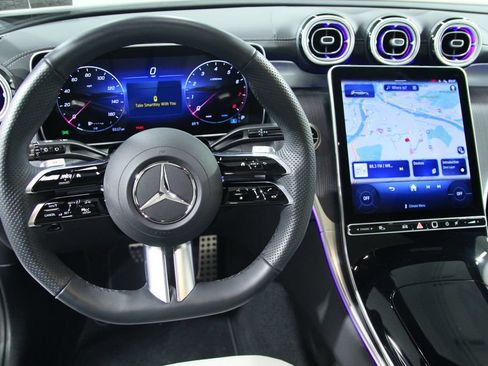 Used 2026 Mercedes-Benz GLC 300 4MATIC image 21