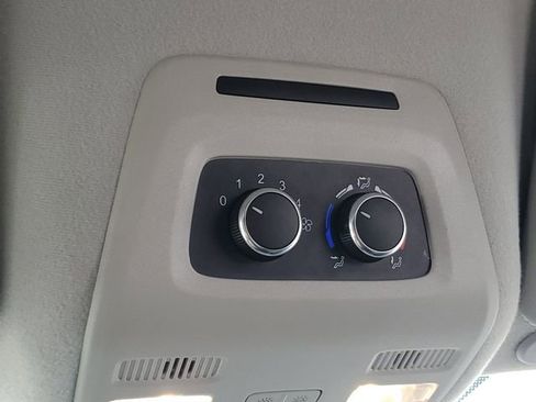 Used 2023 Ford Transit 350 XLT image 22