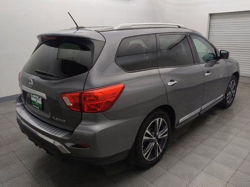 Used 2017 Nissan Pathfinder Platinum w/ Cargo Package FWD image 9