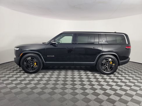 Used 2023 Rivian R1S Adventure AWD/4WD image 2