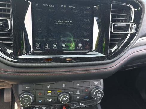 Used 2023 Dodge Durango GT RWD image 17