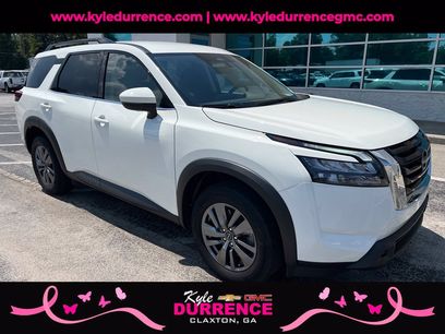 Used 2025 Nissan Pathfinder SV
