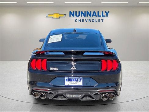 Used 2020 Ford Mustang Shelby GT500 w/ Technology Package image 4