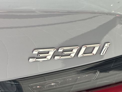 New 2026 BMW 330i Sedan w/ M Sport Package image 26