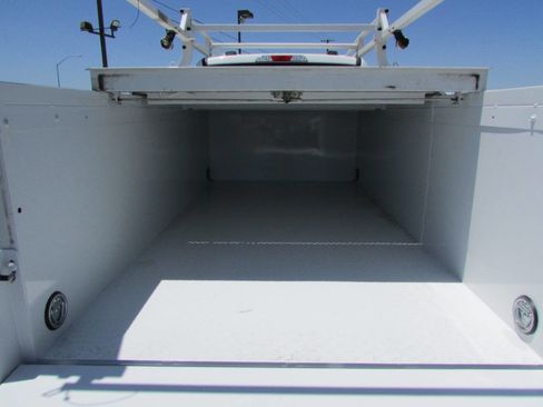 Used 2022 Ford F350 XL w/ Power Equipment Group image 16