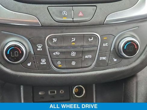 Used 2024 Chevrolet Equinox LT AWD/4WD image 24